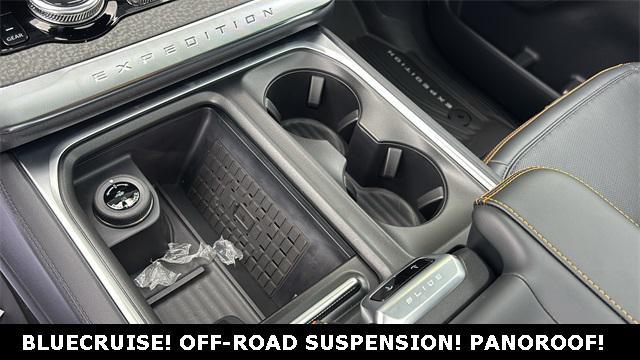 new 2025 Ford Expedition car, priced at $85,875