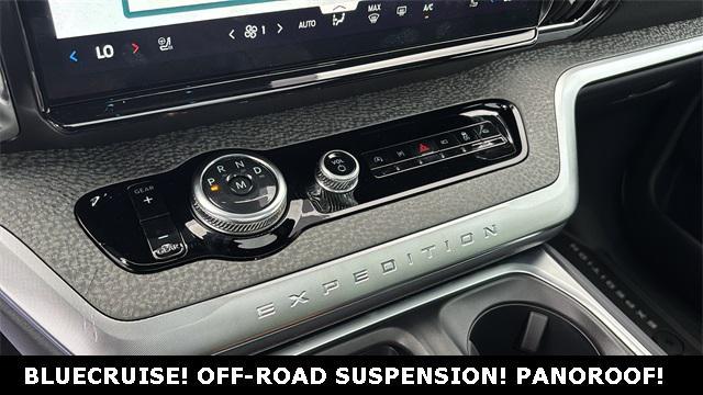 new 2025 Ford Expedition car, priced at $85,875