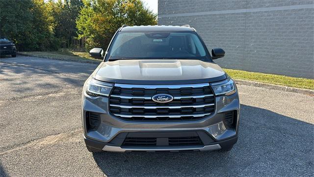 new 2025 Ford Explorer car, priced at $40,645