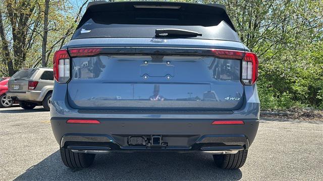 new 2025 Ford Explorer car, priced at $49,222