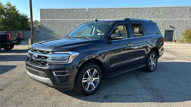 used 2024 Ford Expedition car, priced at $50,997