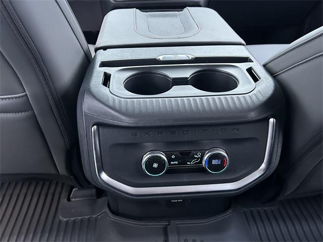 new 2025 Ford Expedition Max car, priced at $76,495