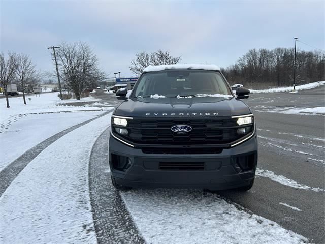 new 2025 Ford Expedition Max car, priced at $76,495
