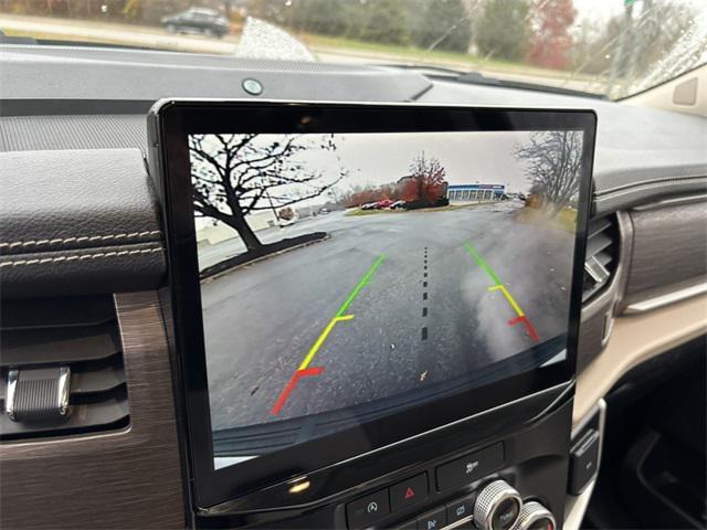 used 2024 Ford Expedition car, priced at $56,347