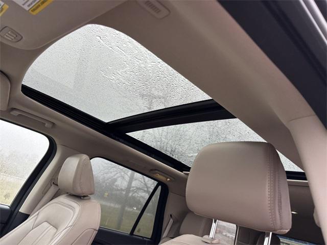 used 2024 Ford Expedition car, priced at $56,347