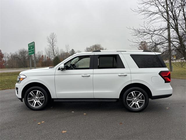 used 2024 Ford Expedition car, priced at $56,347