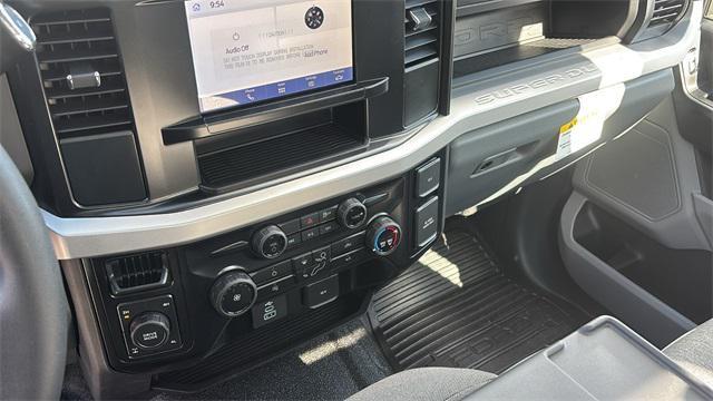 new 2025 Ford F-250 car, priced at $51,465