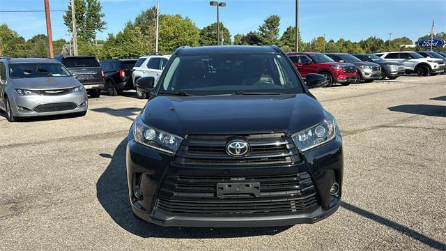 used 2019 Toyota Highlander car, priced at $25,131
