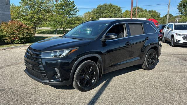 used 2019 Toyota Highlander car, priced at $25,131