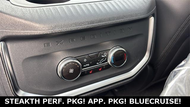 new 2025 Ford Expedition Max car, priced at $85,210