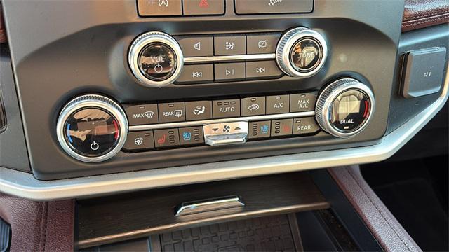 used 2024 Ford Expedition car, priced at $59,355