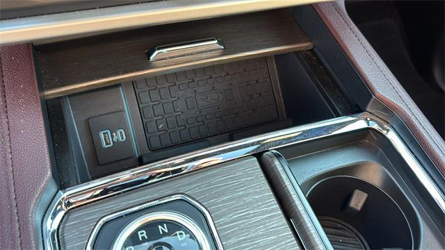 used 2024 Ford Expedition car, priced at $59,355