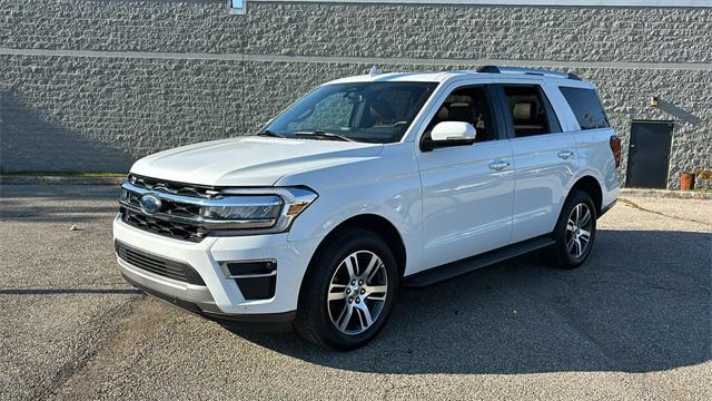 used 2024 Ford Expedition car, priced at $59,355