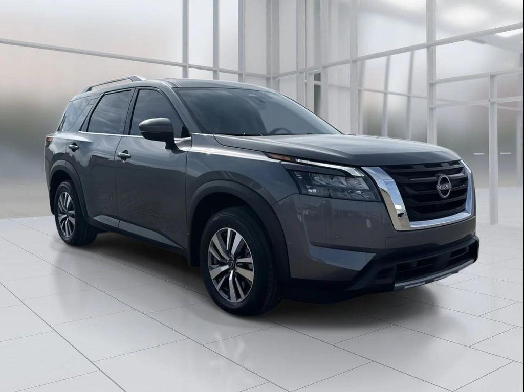 new 2025 Nissan Pathfinder car, priced at $34,994