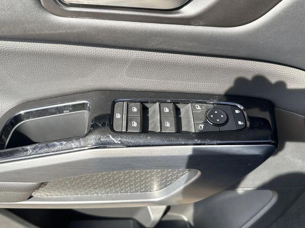 new 2025 Nissan Pathfinder car, priced at $34,994