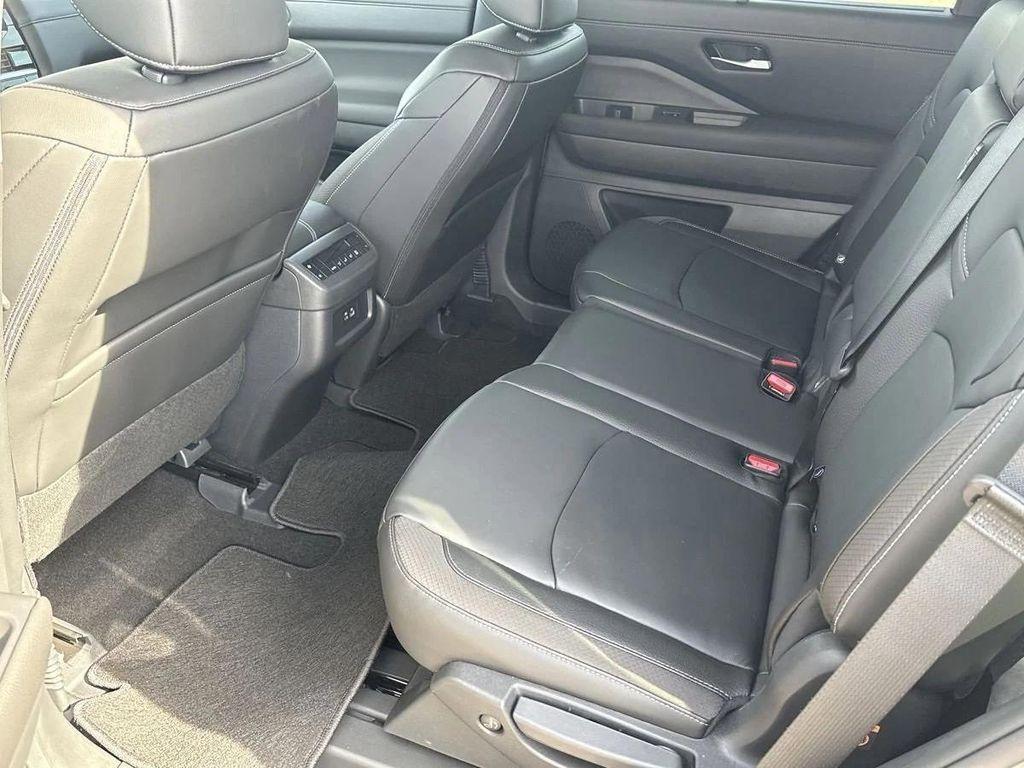 new 2025 Nissan Pathfinder car, priced at $34,994