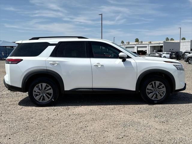 new 2025 Nissan Pathfinder car, priced at $38,054