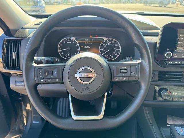 new 2025 Nissan Pathfinder car, priced at $36,704