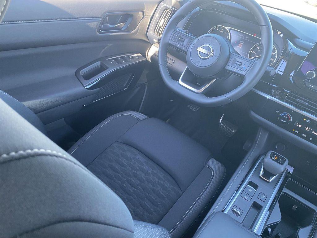 new 2025 Nissan Pathfinder car, priced at $32,814