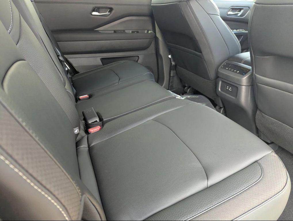 new 2025 Nissan Pathfinder car, priced at $34,523