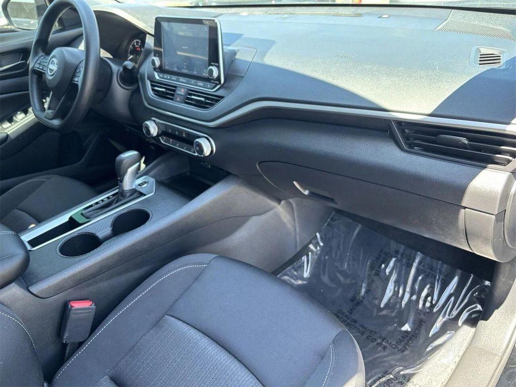 new 2025 Nissan Altima car, priced at $26,121