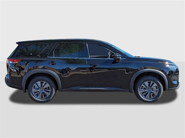 new 2024 Nissan Pathfinder car, priced at $32,379