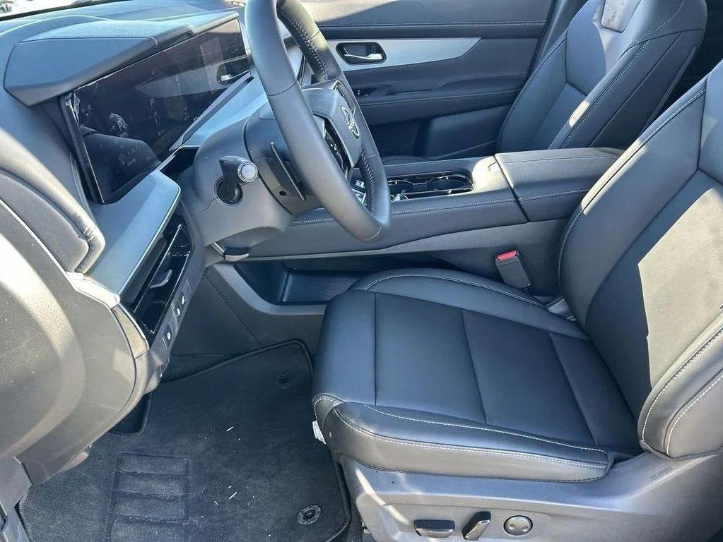 new 2025 Nissan Murano car, priced at $40,648