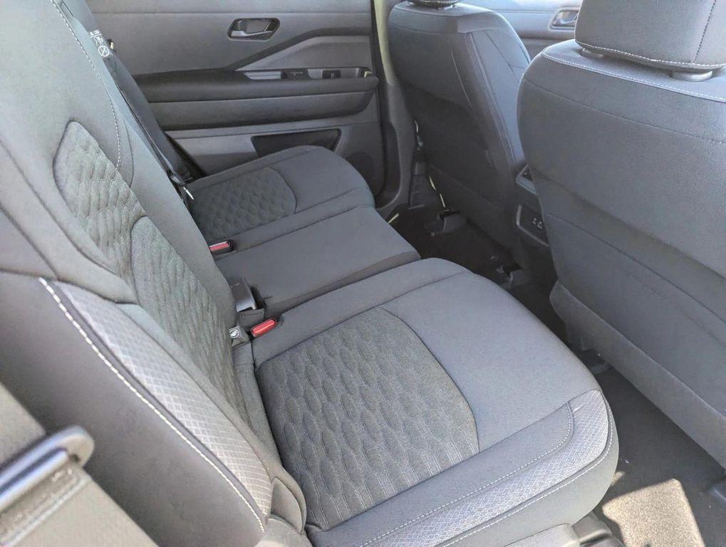 new 2025 Nissan Pathfinder car, priced at $32,970