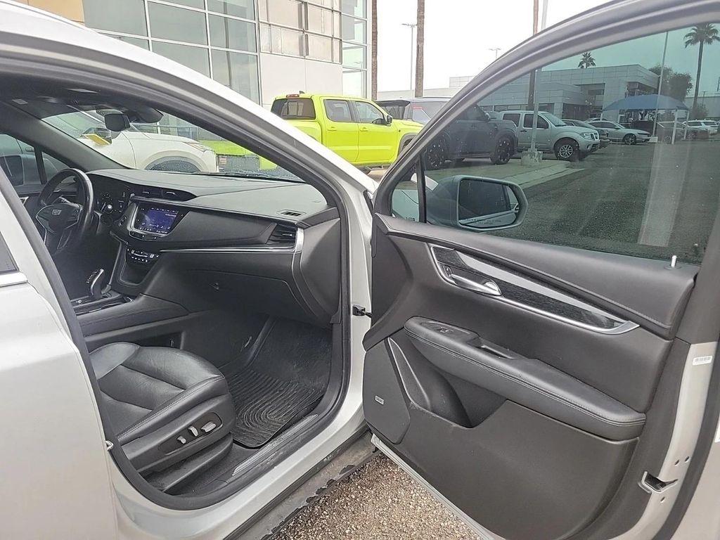 used 2020 Cadillac XT5 car, priced at $18,499