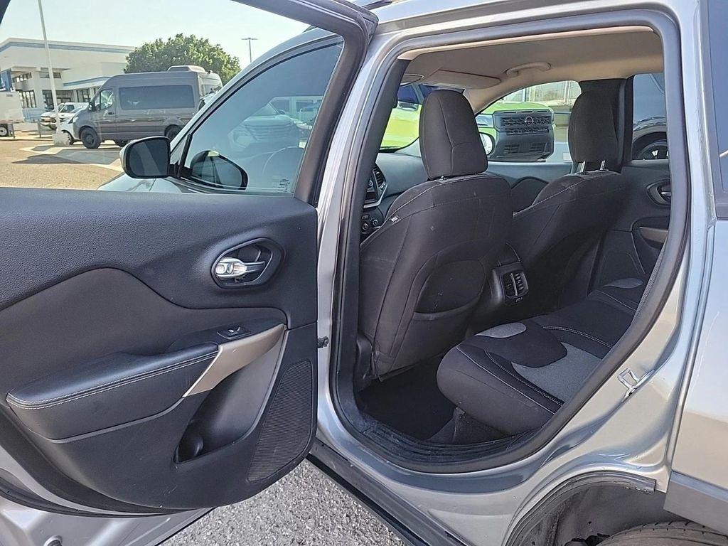 used 2017 Jeep Cherokee car, priced at $6,997