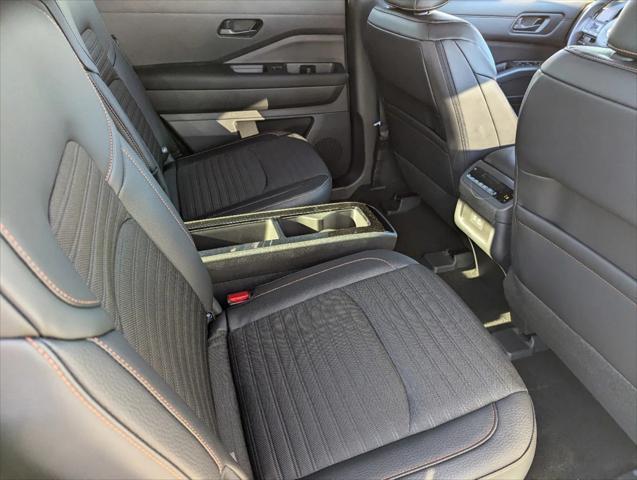 new 2025 Nissan Pathfinder car, priced at $42,367