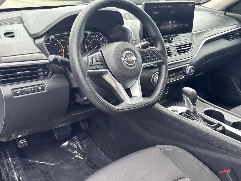 new 2025 Nissan Altima car, priced at $27,786