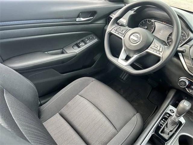 new 2025 Nissan Altima car, priced at $29,980