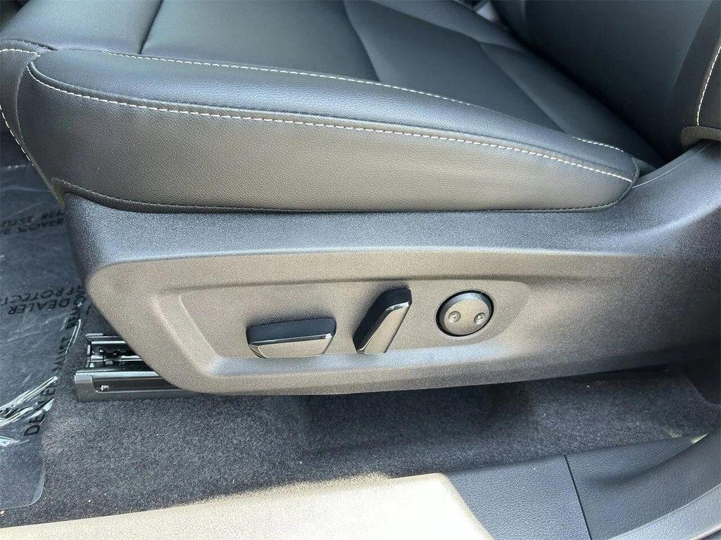 new 2025 Nissan Murano car, priced at $40,210