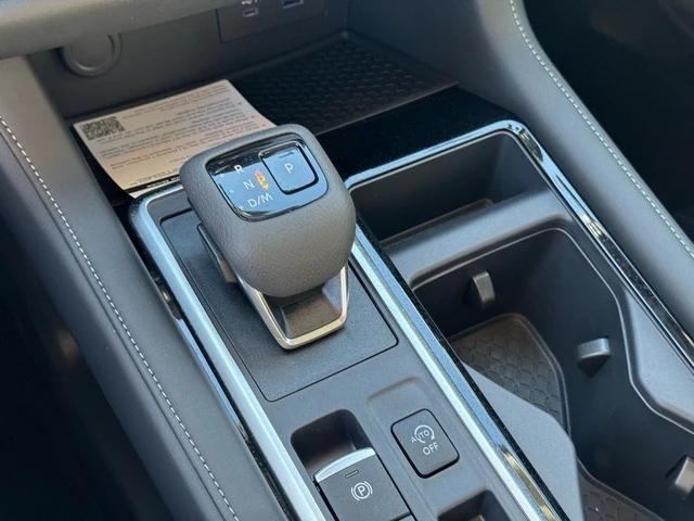 new 2025 Nissan Pathfinder car, priced at $38,918