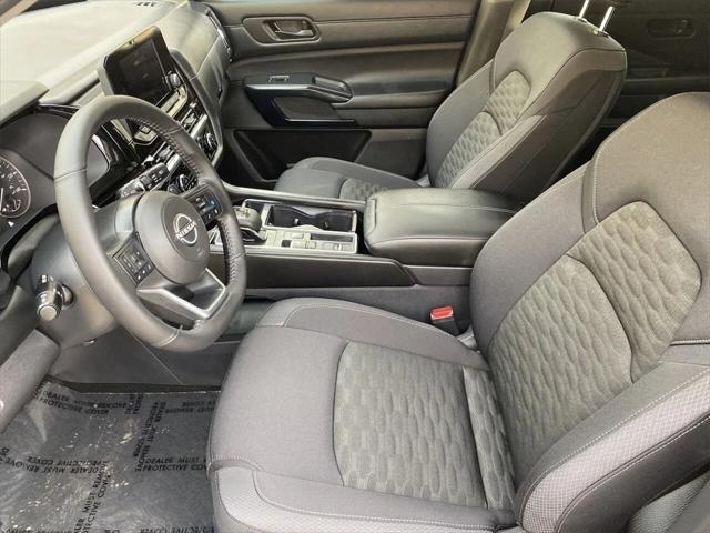 new 2025 Nissan Pathfinder car, priced at $40,333
