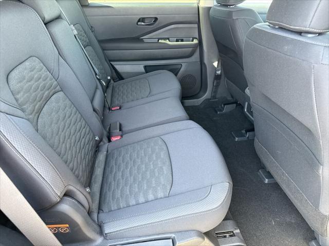 new 2025 Nissan Pathfinder car, priced at $41,019