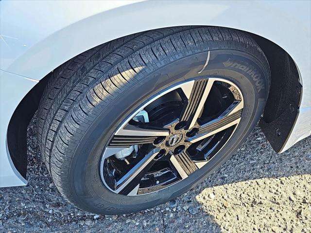 new 2025 Nissan Sentra car, priced at $22,939