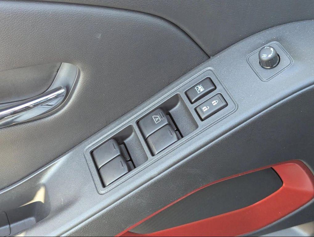 new 2025 Nissan Frontier car, priced at $41,077
