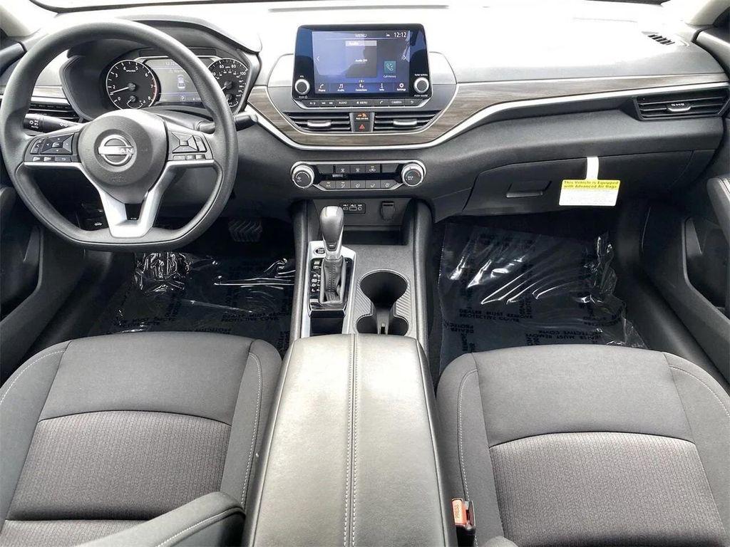 new 2025 Nissan Altima car, priced at $27,425
