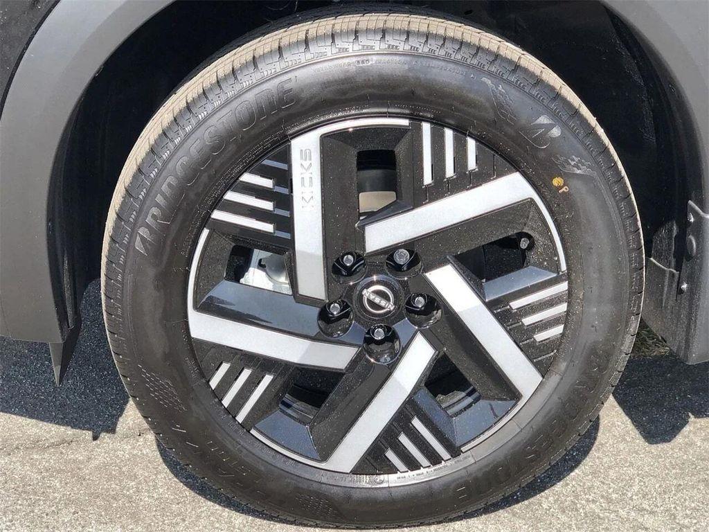 new 2025 Nissan Kicks car, priced at $23,104