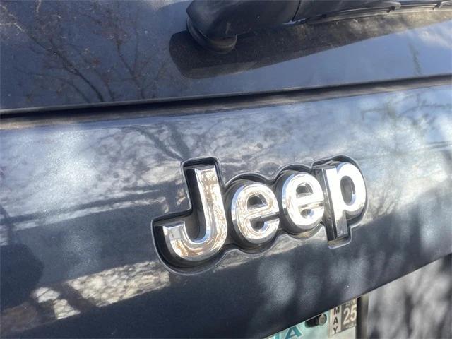 used 2020 Jeep Cherokee car, priced at $19,499