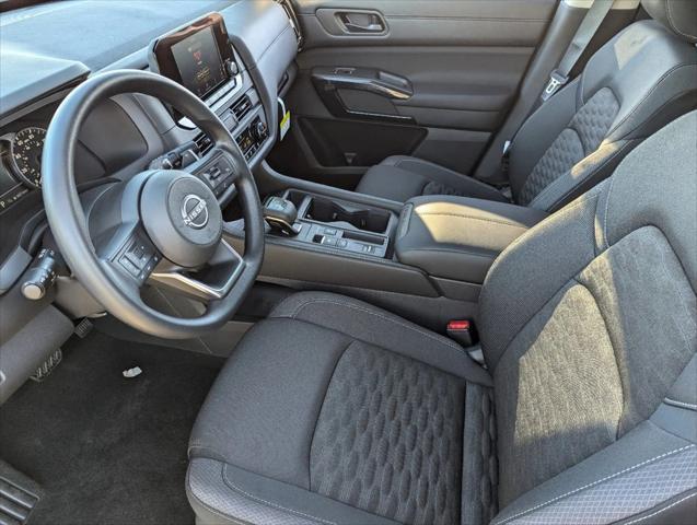 new 2025 Nissan Pathfinder car, priced at $35,353