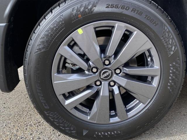 new 2025 Nissan Pathfinder car, priced at $40,333