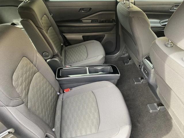 new 2025 Nissan Pathfinder car, priced at $40,333