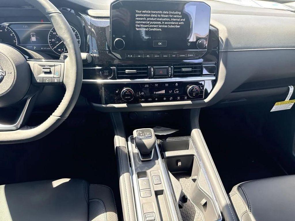 new 2025 Nissan Pathfinder car, priced at $35,961