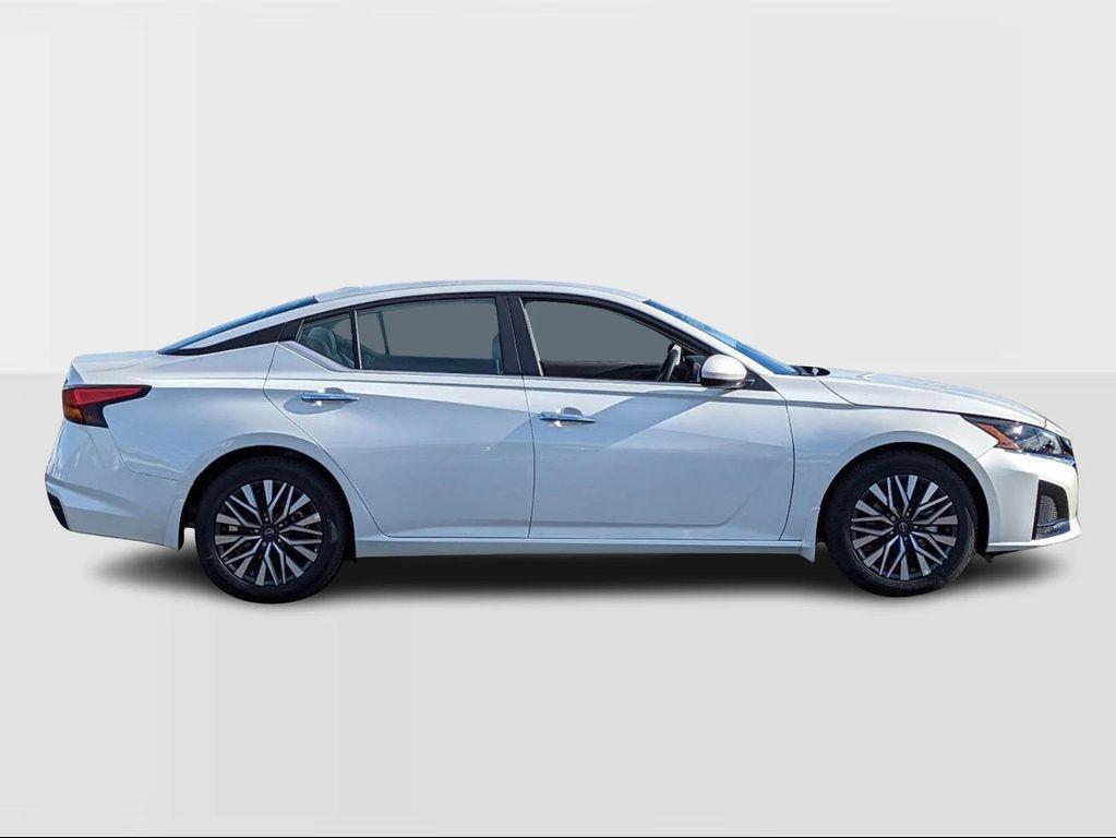 new 2025 Nissan Altima car, priced at $27,401