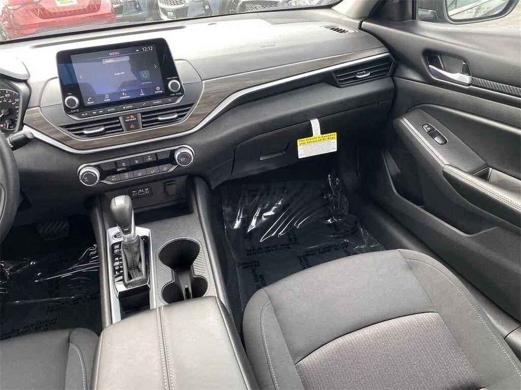 new 2025 Nissan Altima car, priced at $27,401