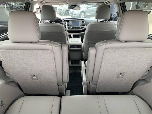 used 2019 Toyota Highlander car