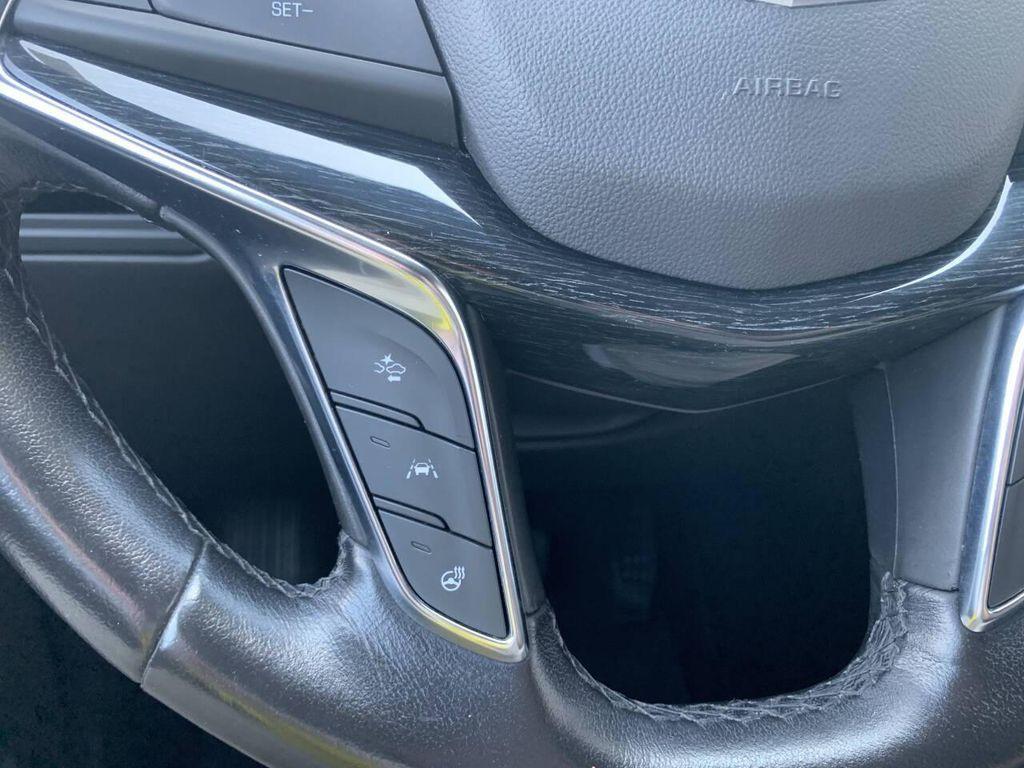 used 2021 Cadillac XT5 car, priced at $24,500